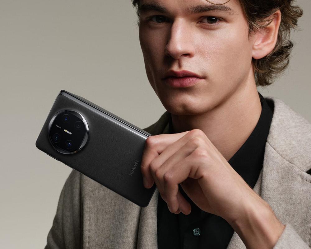 Huawei Mate X6 i Huawei Mate X7 02