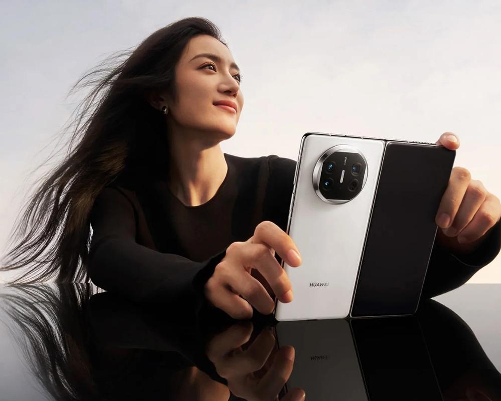 Huawei Mate X6 i Huawei Mate X7 04