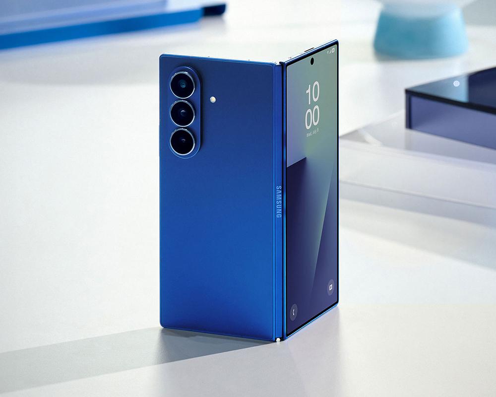 SAMSUNG Galaxy Z Fold7 02