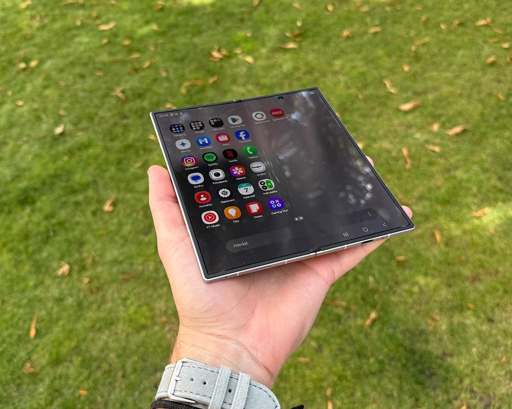 SAMSUNG Galaxy Z Fold7 04