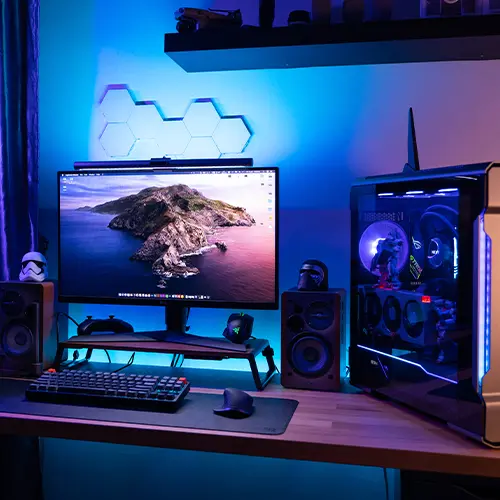 RAČUNARI, MONITORI I OPREMA